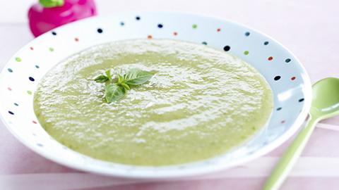 Potage aux légumes verts